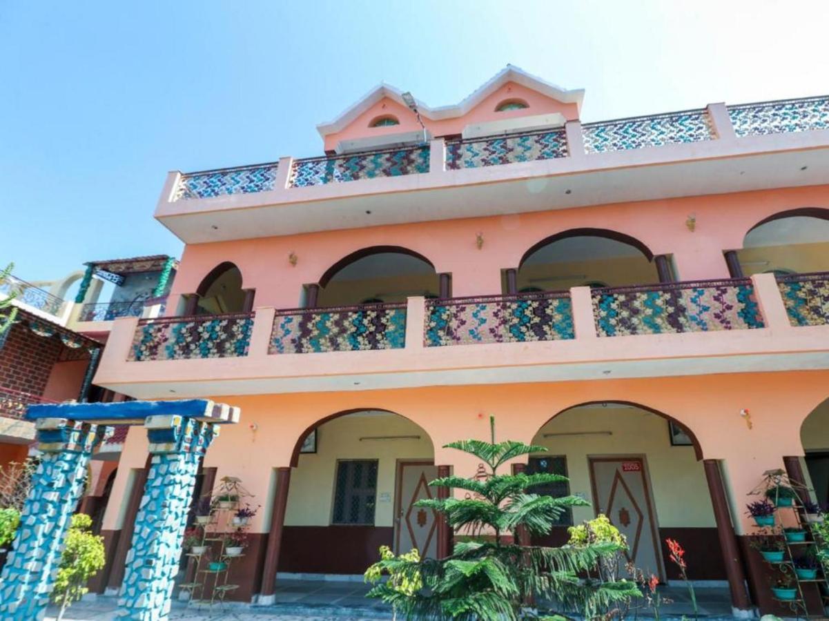 Oyo 72429 New Abhinandan Hotel Amroha Exterior foto
