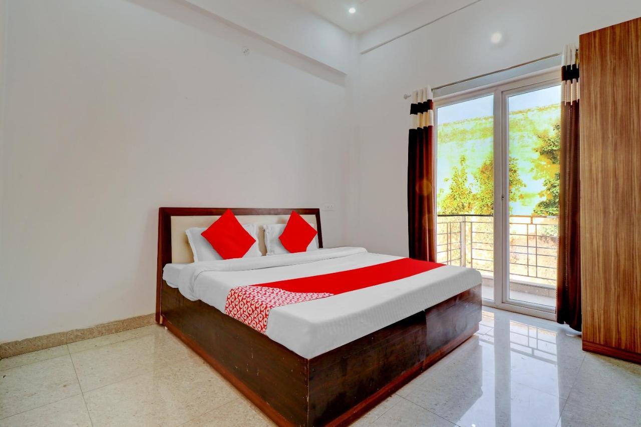 Oyo 72429 New Abhinandan Hotel Amroha Exterior foto