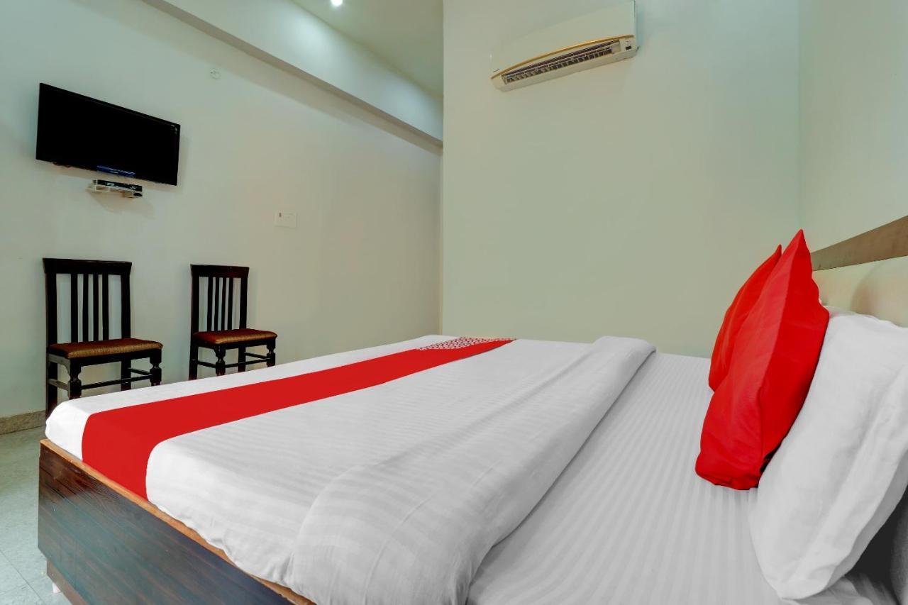 Oyo 72429 New Abhinandan Hotel Amroha Exterior foto